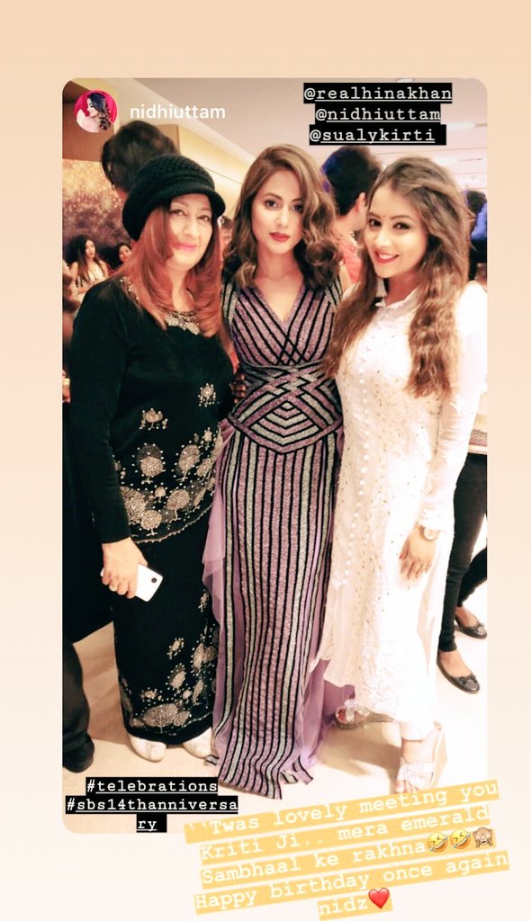 Manisha90294538's tweet photo. #HinaKhan Wishes Hppy brthdy To #Nidhi.
#HppybrthdyNidhiMam &WishU Gd Luck For Future👍
@eyehinakhan Di With @nidhizworld #KirtiSualy Mam @SBSABPNews #Telebration #SBSTelebrations2018
#YRKKH Reunion Moment Again😃
With #Akshara😍 #Nandini
#Memories🙂
@Hinaholics @HinaKhanHome https://t.co/TmmjfpBNi4