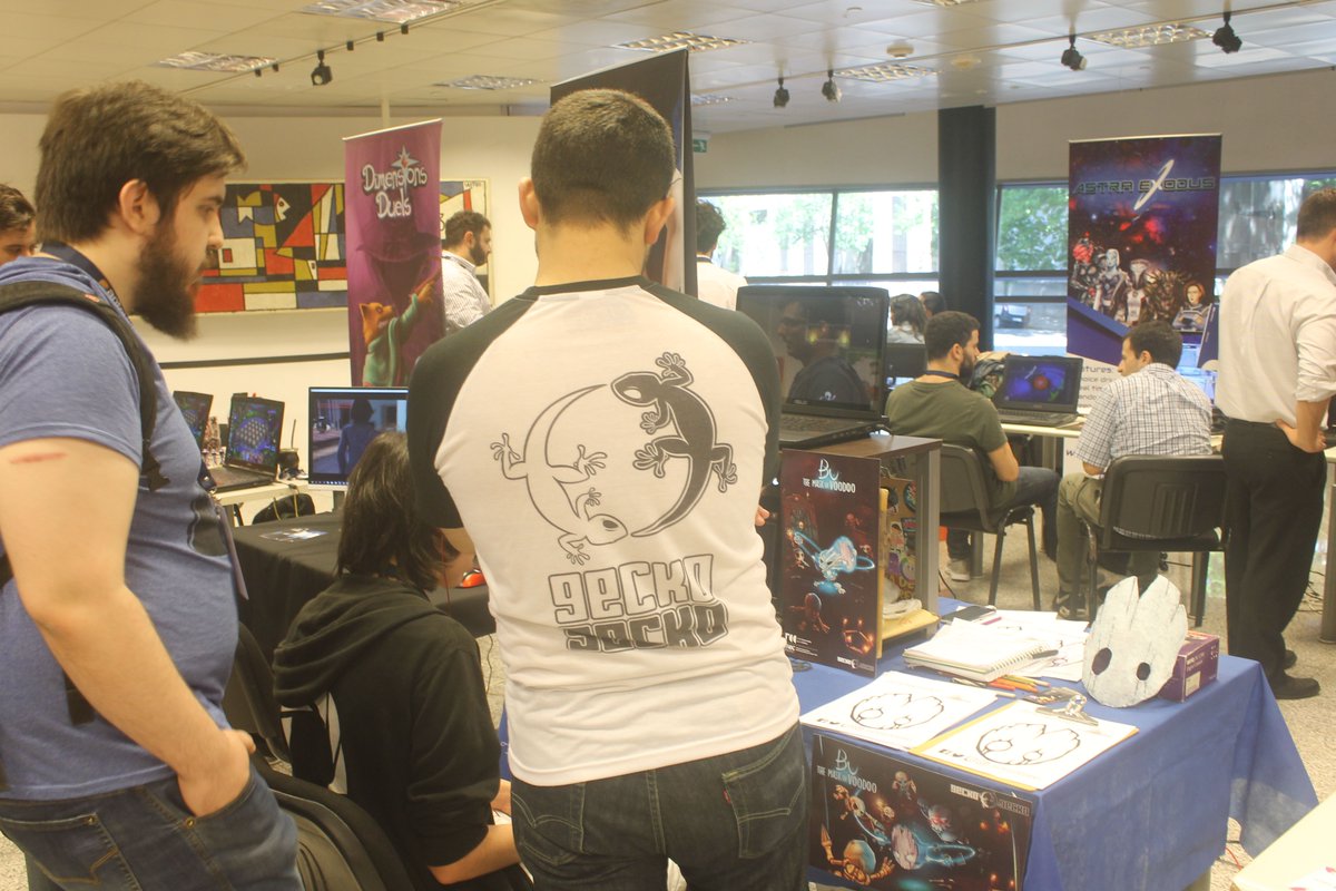 GeckoGeckoGames's tweet photo. We had an amazing time at @LEVEL_UY this week! Here are some pictures from the event taken by @jitox0

#gamedev #LEVELUY18 https://t.co/l1kvYz8kaP