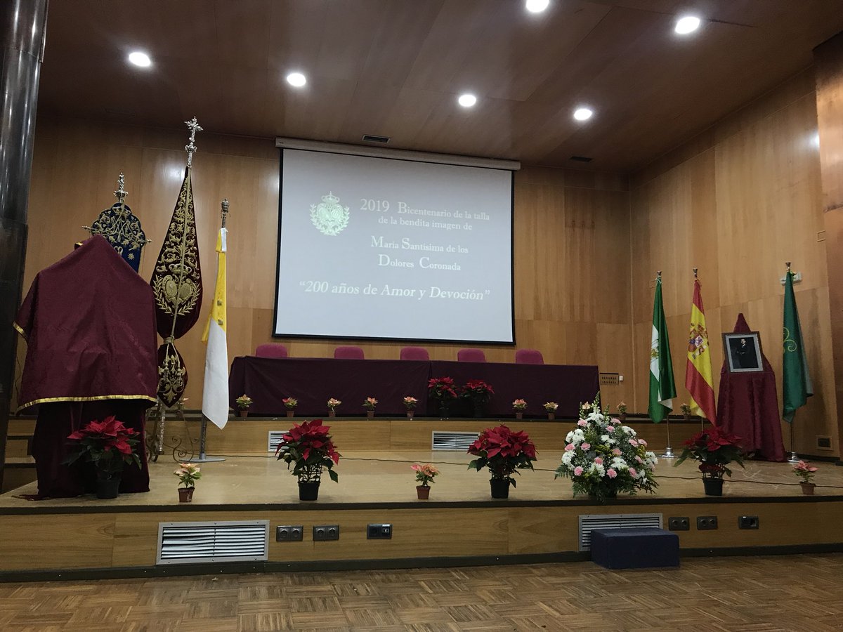 En la tarde de ayer nuestro concejal @JuanmiGomez_Esp asistió a la presentación de los actos conmemorativos del 200 aniversario de la talla de nuestra Patrona, la Virgen de los Dolores de <a href="/GranPoderCamas/">Hdad. Sacramental de Camas</a>.
#200AñosdeAmoryDevoción