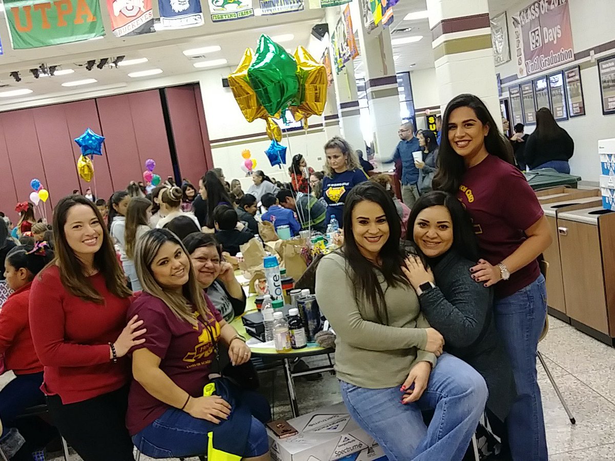 Mrs. Veronica Macias tweet media