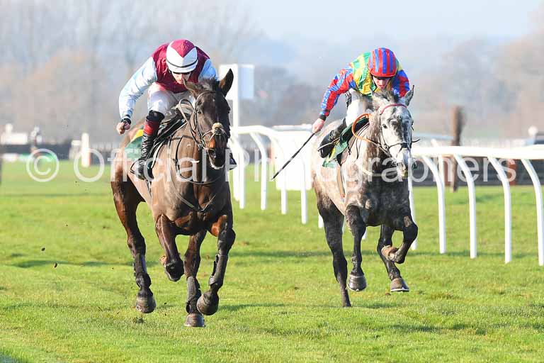 GLANCE BACK & @jpbargary94 win at Bangor-on-Dee for trainer @EJBishopRacing & owners @SelectRacing Check out all the official photographs at onlinepictureproof.com/officialphotog…