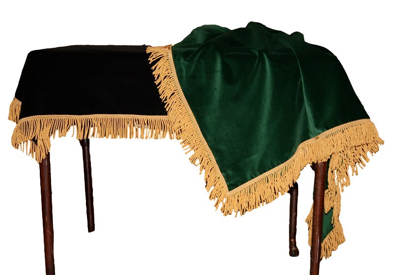 Luxury velvet covers for Card tables. Perfect for Bridge. 
Black or Green velvet with Gold or Silver fringe. £65
10% discount AND free postage. Bargain!!
Use code - christmas gift 2018 - at checkout.
