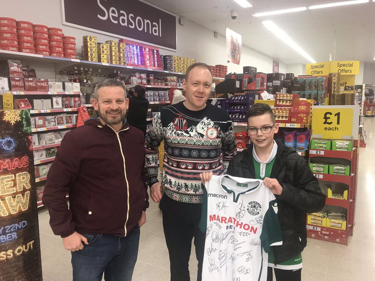 TescoLeith's tweet photo. A massive well done to Ryan 😁 who won the signed hibs top and Ryan 👍who won the Xmas hamper worth £50!!
Thank you to all who donated + played last week. On top of food donations we raised over £500 which has been donated to the #EdinburghCheer campaign🎄#tesco #tesco_scotland https://t.co/lqh3gbddqW