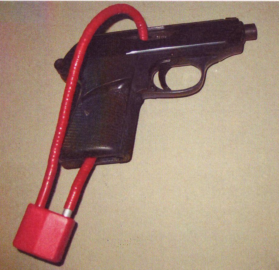 #LPDevent - Gun Buy Back Is Today - Do You Have An Unwanted Gun? Ammunition? Gun Parts?  Turn in your unwanted gun at the Leicester PD today 9 AM to 1 PM &amp; get a gift card.  Turn in your old ammo &amp; gun parts for disposal ......no charge. Free gun locks are available!!.