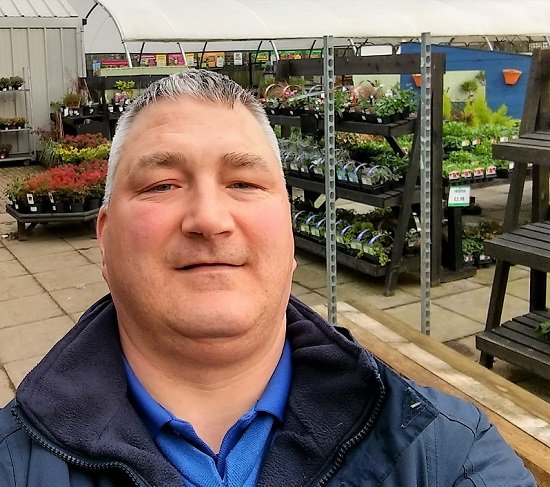 PoppyFactory's tweet photo. Go Chris! Chris developed PTSD as a result of his time in the @BritishArmy. With our help, he's now happily working again. โItโs good to feel worthwhile and helpful. Itโs taken me 22 yrs to get the confidence I needed.โ #WorkingWithPTSD. Read Chris' story https://t.co/e1yqtWiGdZ https://t.co/OEiwcI1gvT