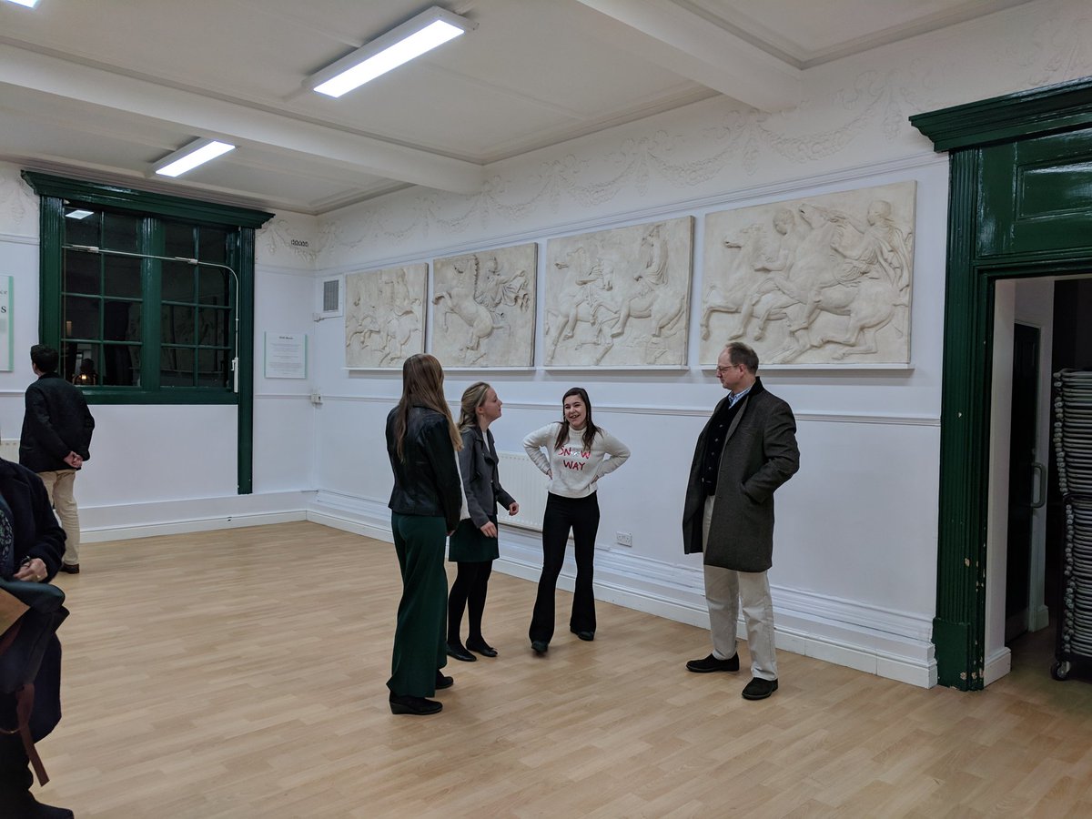 edithmayhall's tweet image. Fantastic evening at Surbiton High School last night with unveiling of their casts of West frieze of Parthenon &amp;amp; giving inaugural Classics Society lecture. The BM should use casts and send the rest back! @kingsclassics @BCRPM @ClassCivAncHist @ahrcpress