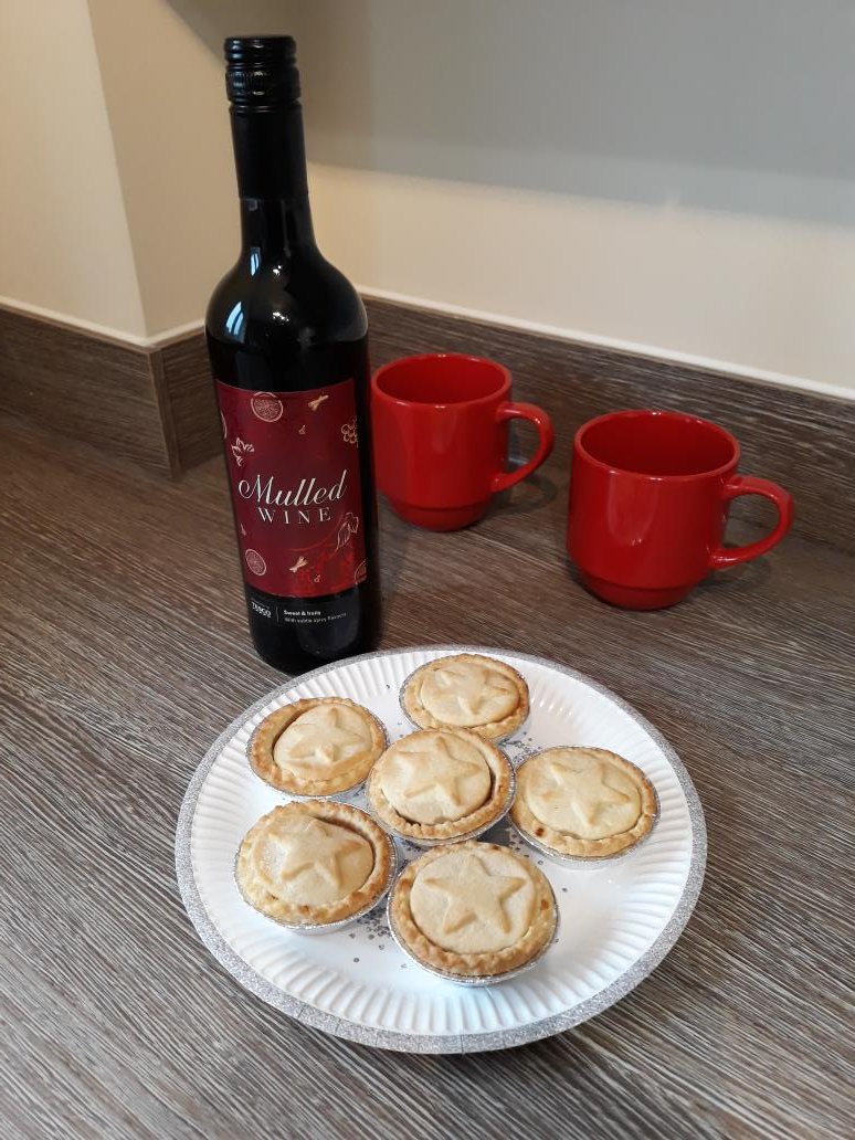 Harj58's tweet photo. Come and join us for mince pie and a drink at The Sheasby Park Fradley Lichfield #sharedownership open day and take a look at our latest shared ownership houses https://t.co/is0ZyJ1ADz