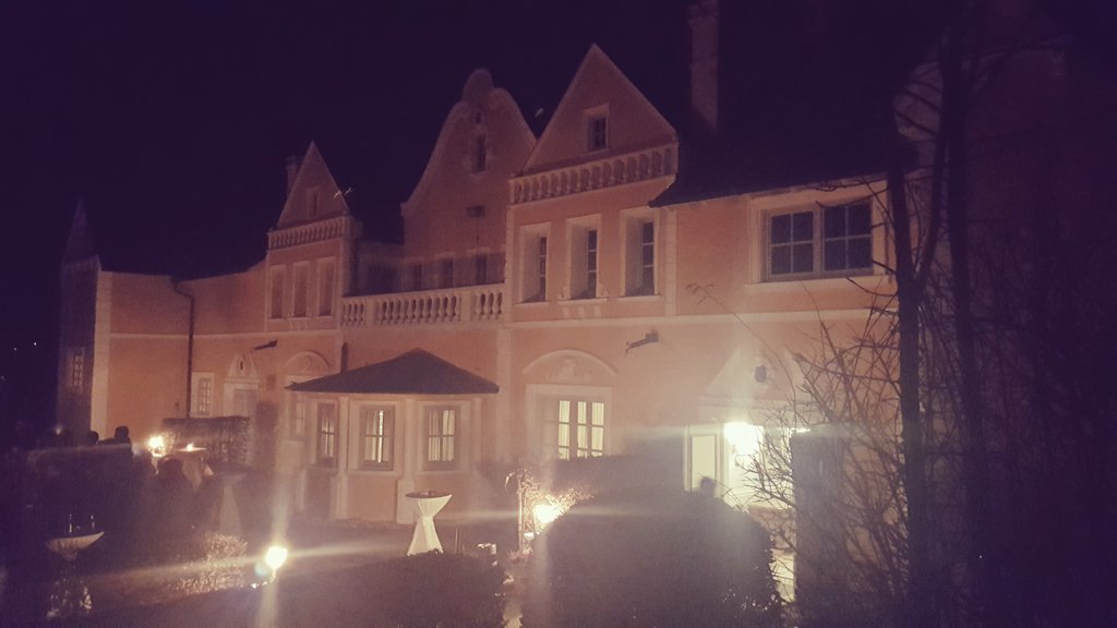 ULSolutionsSIS's tweet photo. Und so schnell ist es auch schon vorbei mit der Weihnachtsfeierei...💝🎄🎉 #AboutLastNight #mpklingeling https://t.co/UWLavpyHSM