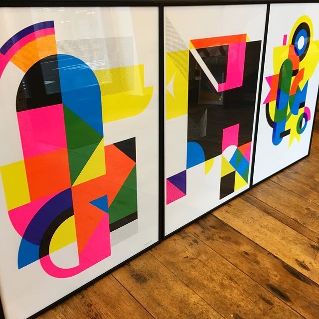 Oh yes!! A burst of colour definitely needed after walking to work in frozen rain!! 😬😂💥 #unlimitedshop #welovegreatdesign #limitededitions #handscreenprinted #cmyk #graphicdesign #eyepoppingcolour #colourmehappy #designgallery #designforyourhome #contemporaryart