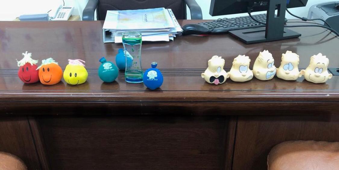 moe_qsm_05_0157's tweet photo. نفذت المرشدةأ/رنداالمحسن في الفصل الدراسي الأول برنامج (الإرشادباللعب)من خلال الإرشادالفردي والجماعي وكان له الأثر الايجابي في دعم المخرجات الاجتماعية والنفسيةوالتعليميةوالحمايةمن اكتساب المشكلات السلوكيةوذلك بتطبيق العديدمن الألعاب الارشاديةالتي تعتمدعلى الأسئلة والحواروالمناقشة https://t.co/gV4FxZKCkH