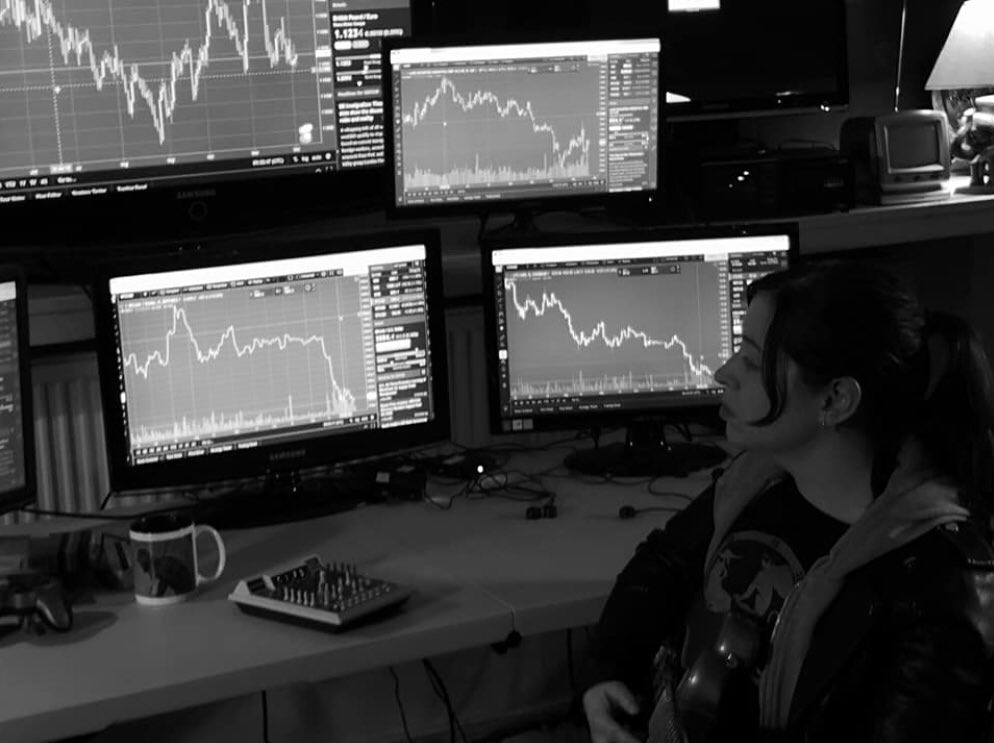 Helen Raynham tweet media