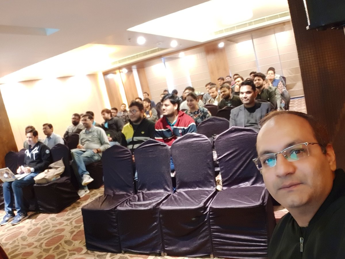 forceguru's tweet photo. Party has begun!! Was not expecting the full house due to weekend but this is unexpected. #JaipurDUG #DF18GG #Salesforce https://t.co/kvDjs0sDNf