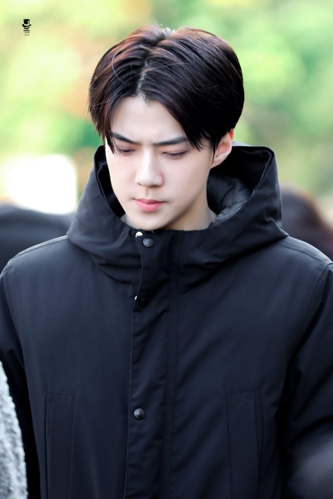 tuxedOh412's tweet photo. 181214
#SEHUN #세훈 https://t.co/IinlbB5FIU
