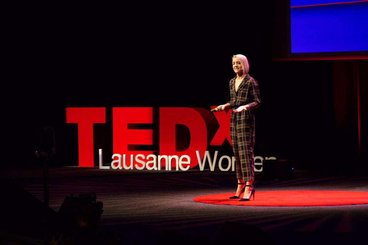 TEDxLW1's tweet photo. Be terrified. And do it anyway. @LynzyLab #scarytime #tedxlw #saturdayvibes https://t.co/ZndQWk3sFG