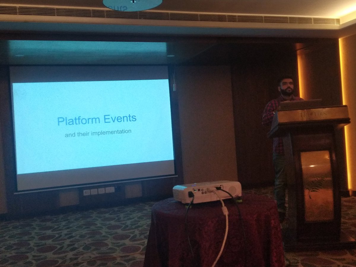 sakshamtaneja00's tweet photo. Great event 
Get to know about sales force and weekend but this is unexpected as much i think . #JaipurDUG #DF18GG #Salesforce https://t.co/JM63gPLjM5