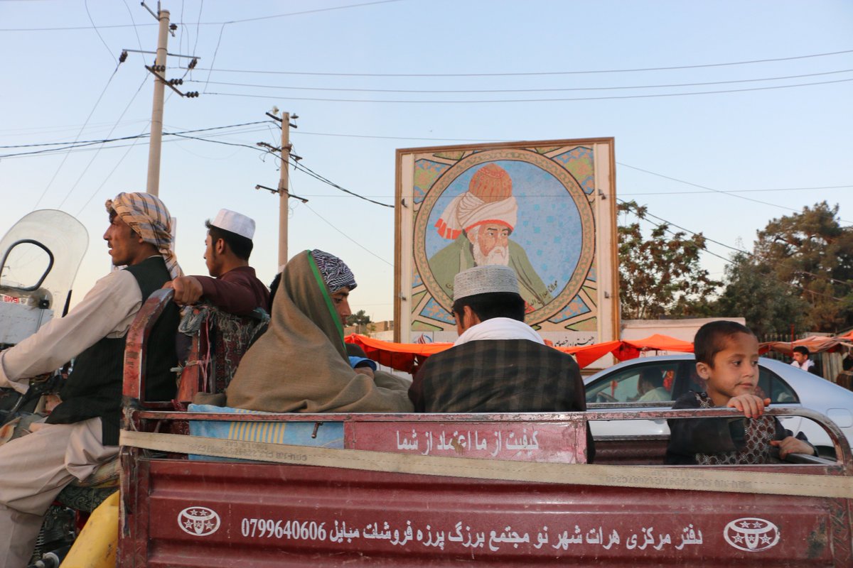 lottevanelp's tweet photo. 'But don’t be satisfied with stories, how things have gone with others. Unfold your own myth. - Rumi ‘ Ontdek hoe jongeren in #Afghanistan met de dichtkunst van Rumi hun eigen verhaal kiezen en beleven. #rumiremedy https://t.co/kXT37tjSR1 https://t.co/W6tw0IDkxI