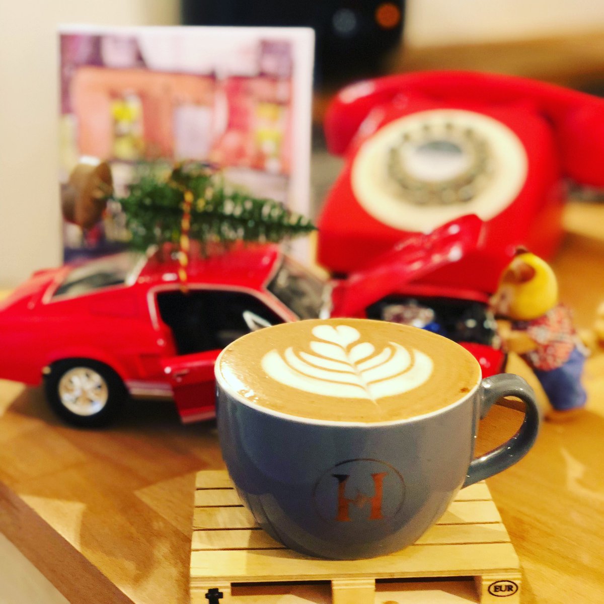 Rainy afternoon...coffee days 😊#harrisoncoffee #newbury #theroastingpartyuk #winchester #christmas #rain #winter #mocha #cappuccino #cafebombon #latte