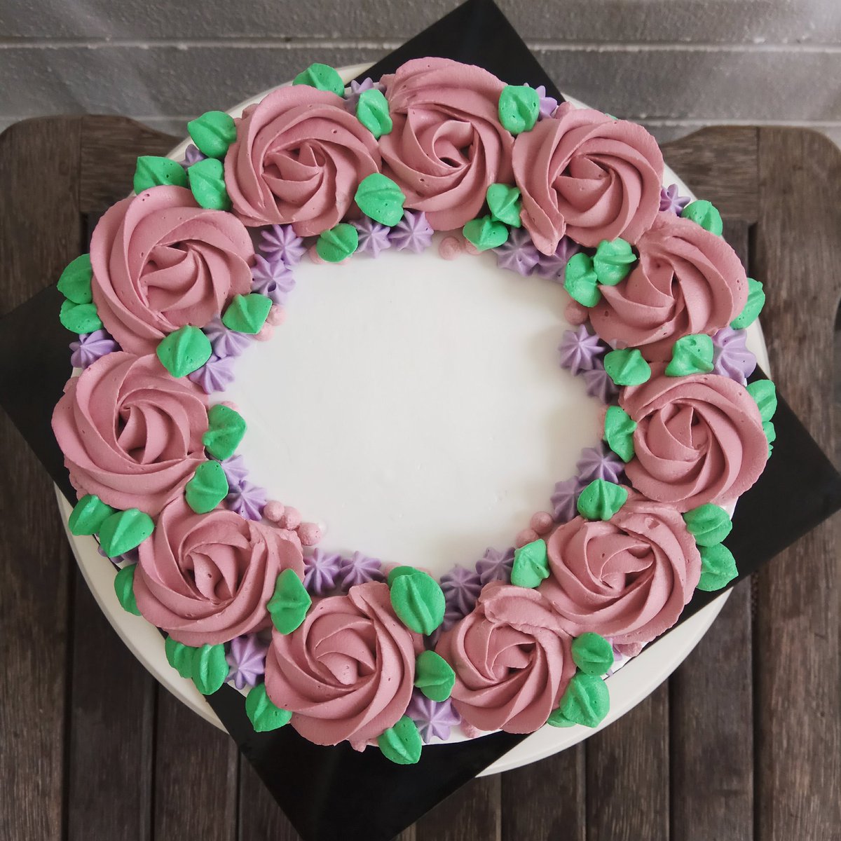 ummizza's tweet photo. 7" 5 layer red velvet cheese cake #151218 https://t.co/6o6ibFrjB0