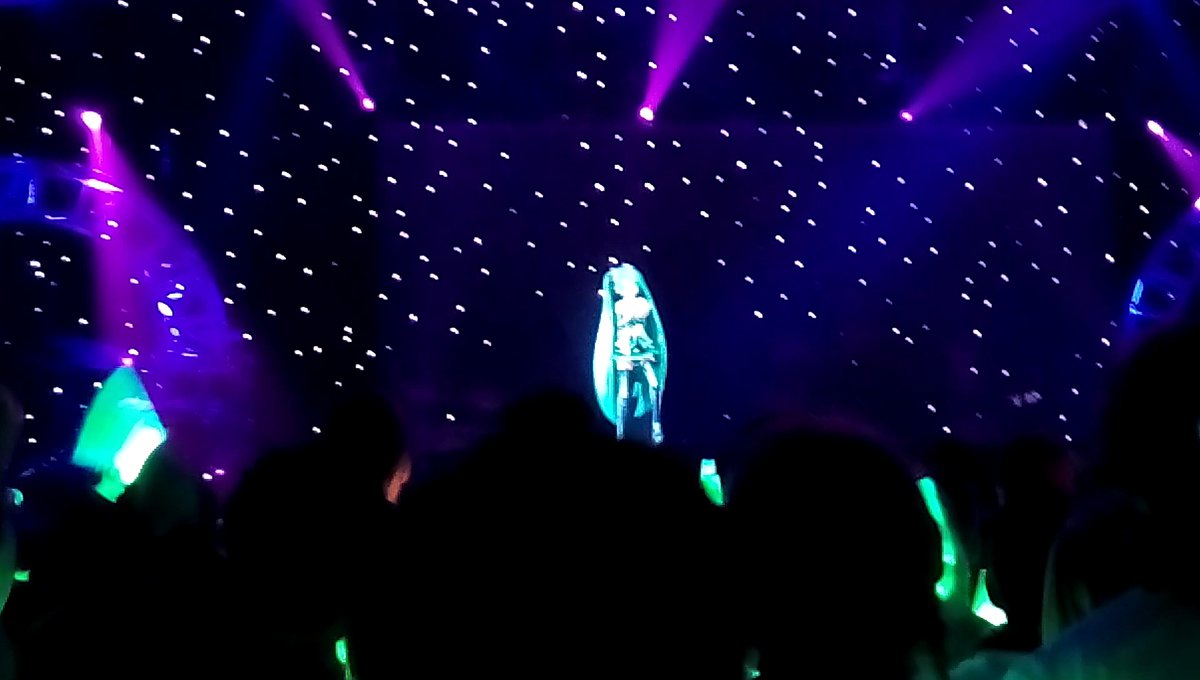 MikuUK's tweet photo. Who went to #MIKUEXPO2018 in London?  Out of all our former staff only 2 able to go in the end https://t.co/APiaOb5Fvp