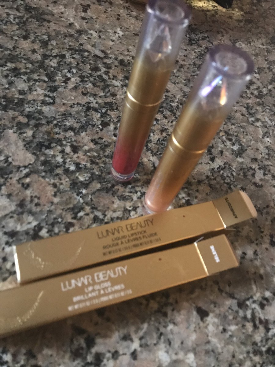 Aaaaand my collection is complete! the Zaya lipstick is sold out but! I have the Selene gloss and Aphrodite lipstick. I am living for that packaging and it smells amazing 😱😱 #LunarBeauty #GreekGoddessCollection @MannyMua733