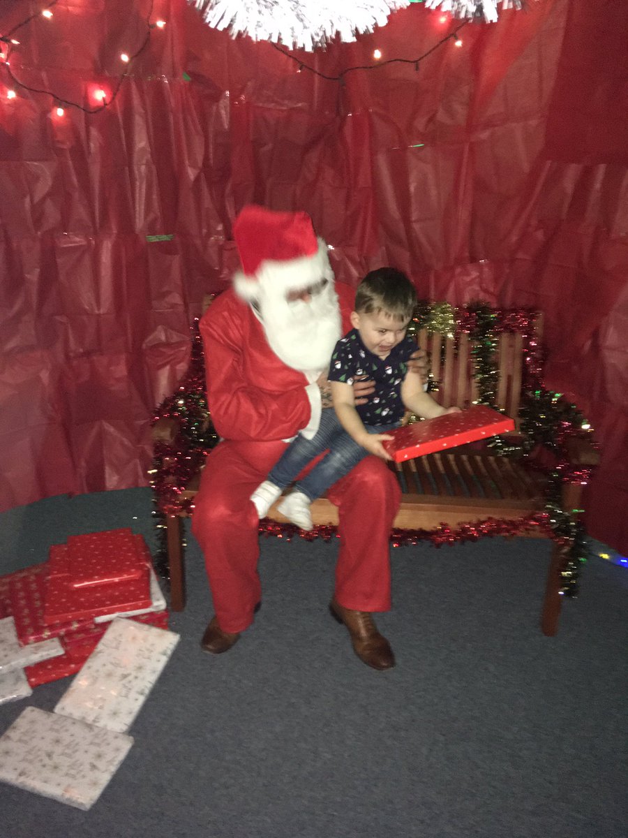 Great afternoon at The AFHQ all the children meeting Father Christmas. 🎄 @wiganafhq  <a href="/HHWigan/">#HealthierHeroesWigan</a> <a href="/clivemorgan1959/">Clive Morgan</a> #merrychristmas