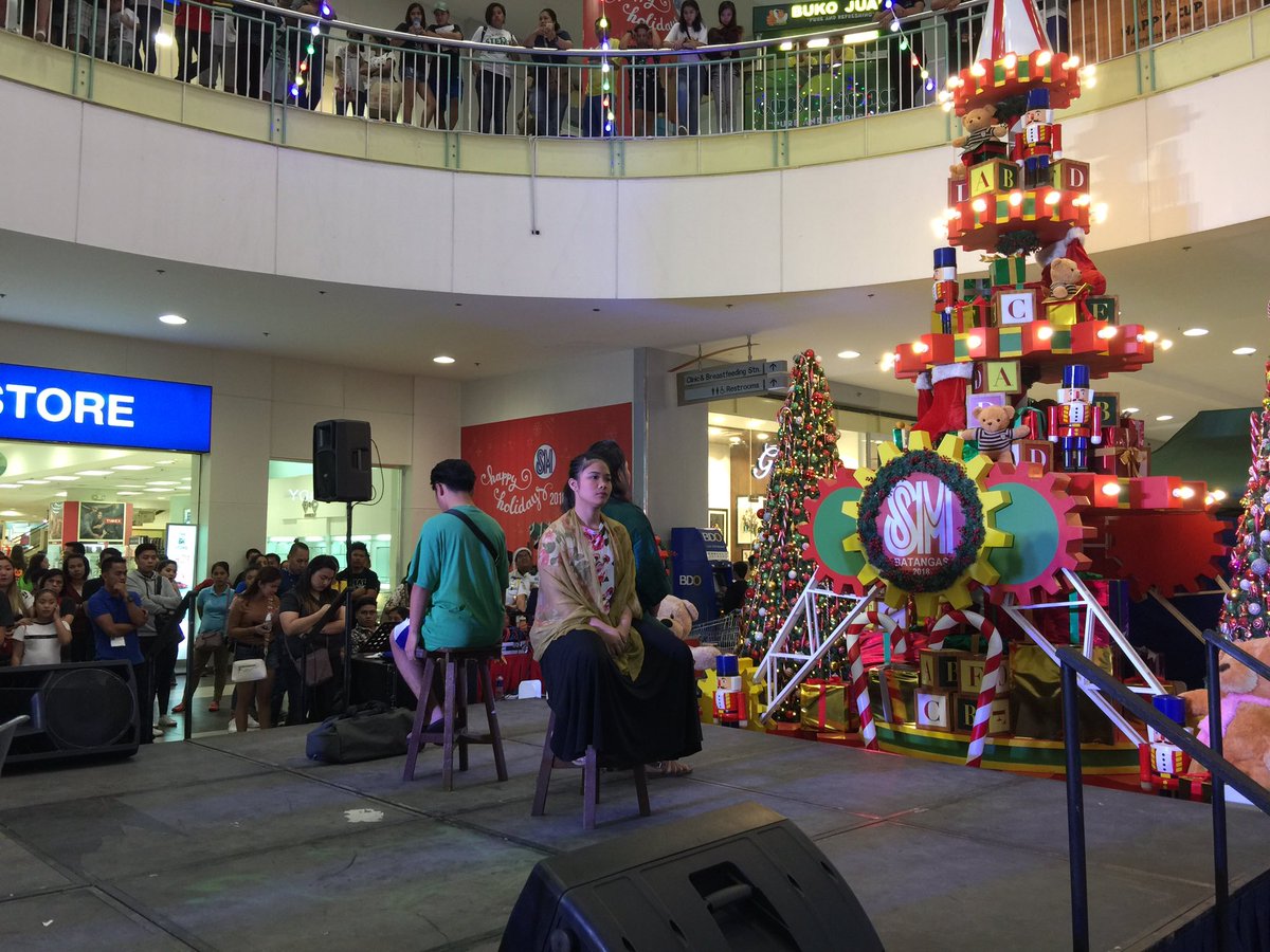 venchshoppe's tweet photo. UB Cultural Presentation

📍SM City Batangas https://t.co/ChJ0uGzptZ