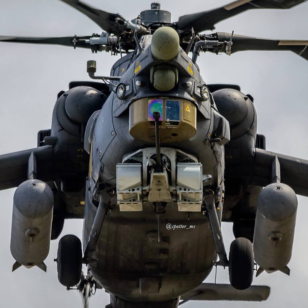 DudeUmoW4AAL073.jpg:large