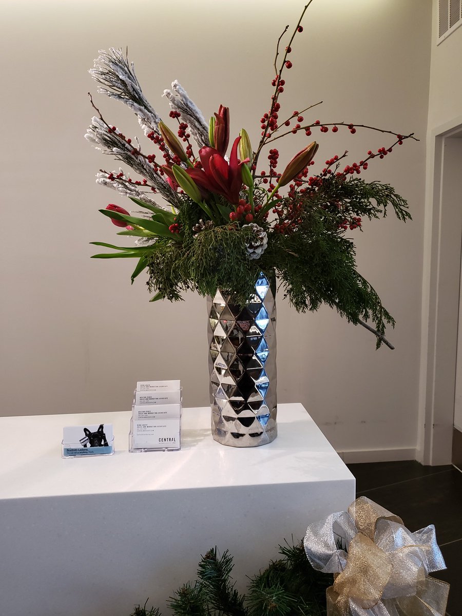 Live At Central tweet media