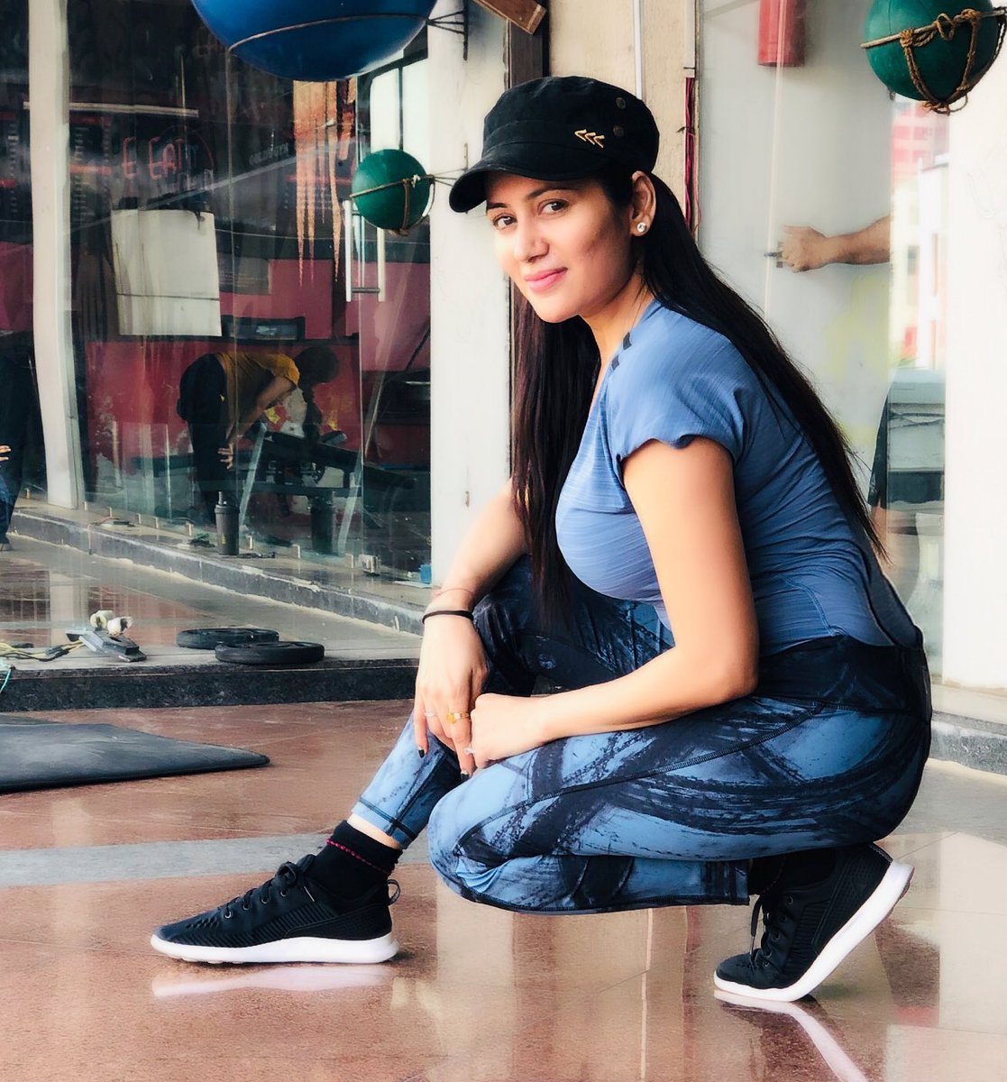 Urvashisolankii's tweet image. #urvashisolanki take care of your body it is the only place you have to live in