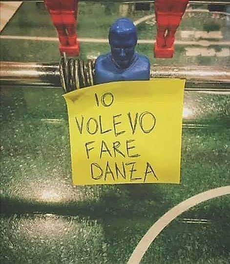 LuciaTellone's tweet photo. ...l'ironia è tutto!
#ironic #hollyebenji #anni90style #ItaliaTeam #game #Life https://t.co/U7VRk9rnV4