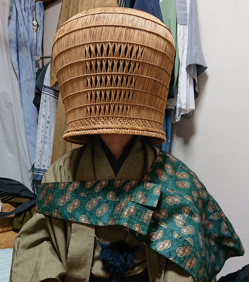 ねぇwwwwwwwwwwwwwwwwww一月遅れの誕生日プレゼントで天蓋と大袈裟
