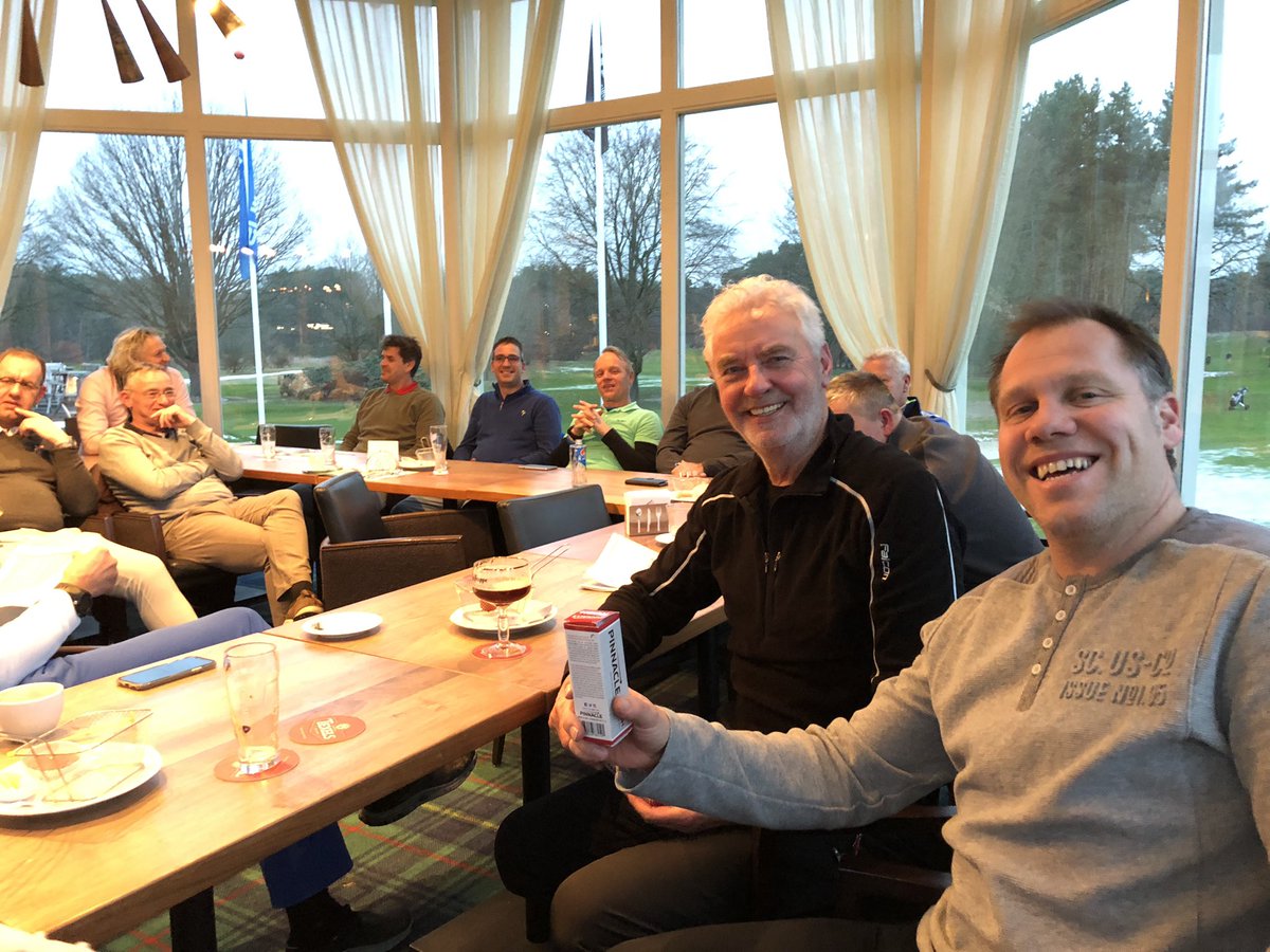 Rob Hendrix en Ton Jakobs, team Summa Adviesgroep, speelden gisteren een perfecte four ball better ball samen en eindigden met 2 punten voorsprong op 2 andere teams als eerste in de 2e ronde van de wintercompetitie. Proficiat!