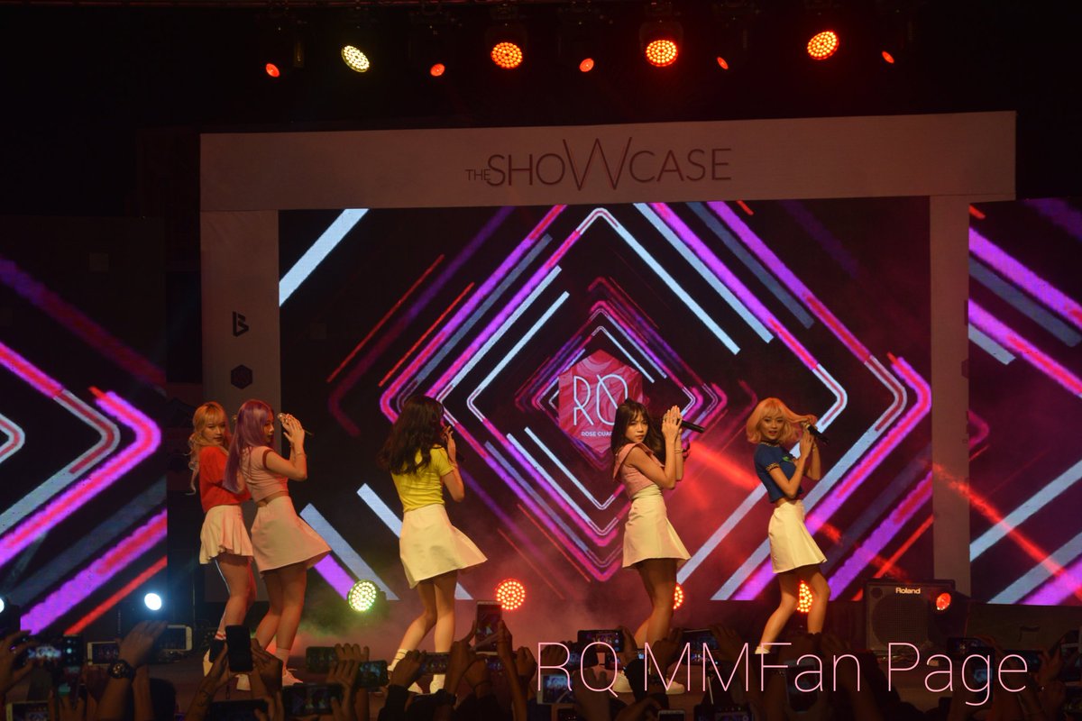 RQMMFanPage's tweet photo. Rose Quartz @ TheShowcase
#AdminRN
#RoseQuartz
#TheShowcase
#JBJEntertainment https://t.co/iKPzZ3zVPE
