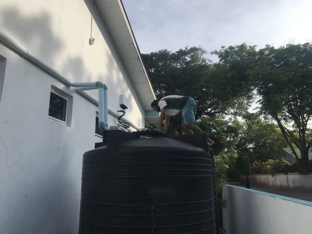 MoHmv's tweet photo. “Madhiri nathaalumuga namoona muassasaa akah vun”
#AlifAlif #Himandhoo Health Center conducts special clean up to eliminate mosquito breeding sites for #Dengue prevention #Nationwide #HealthFacility #Cleanup @HPA_MV https://t.co/p727lQwrJe