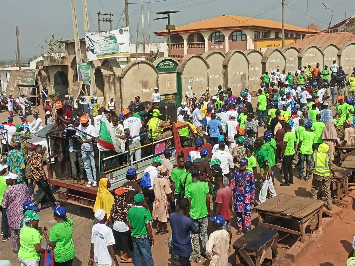 tijani_ayodeji's tweet photo. #Oluga4rep
Solidarity trek for candidate of All progressive congress in Ayedaade/Isokan/Irewole federal constituency. https://t.co/emMRTHvXMu