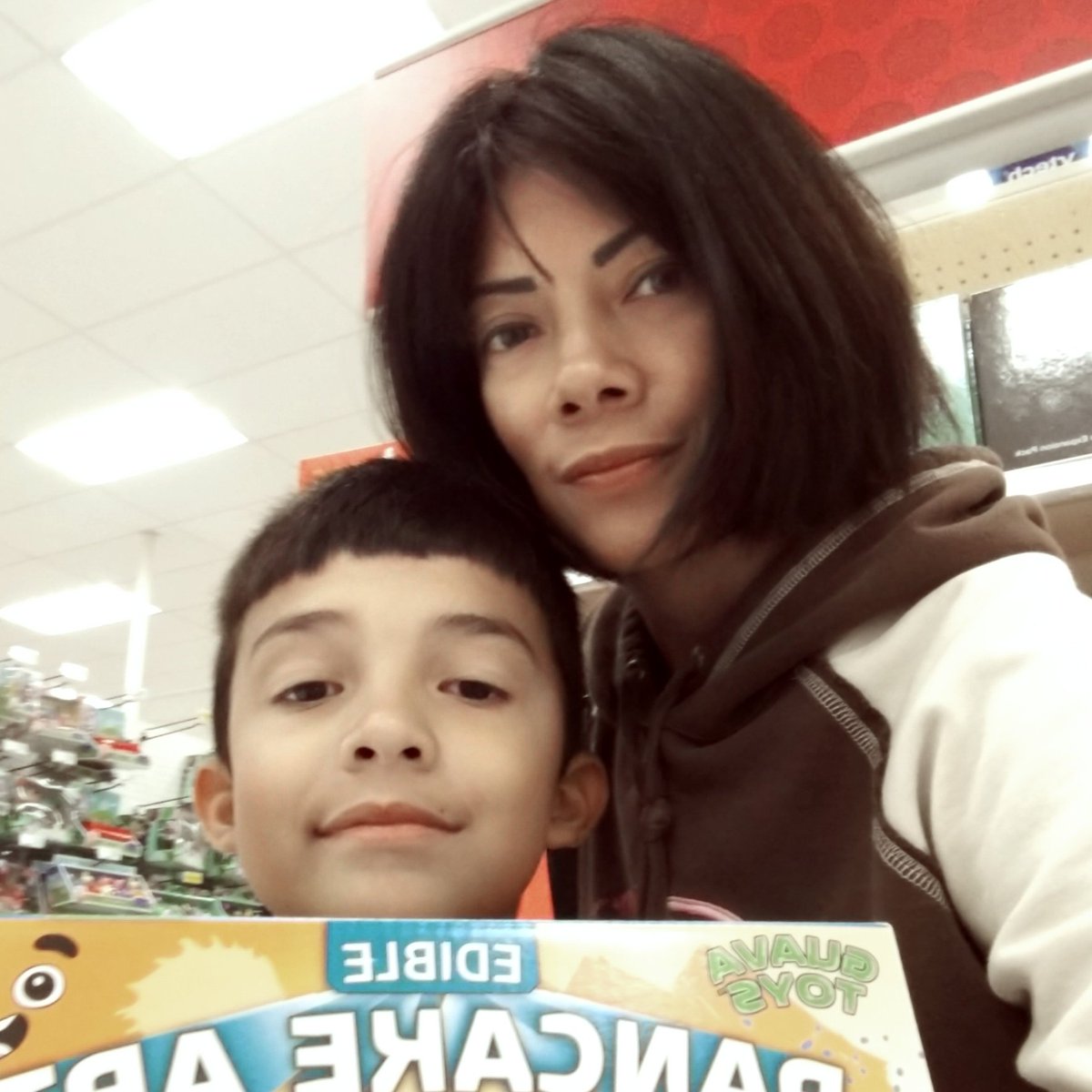rossanna tweet picture