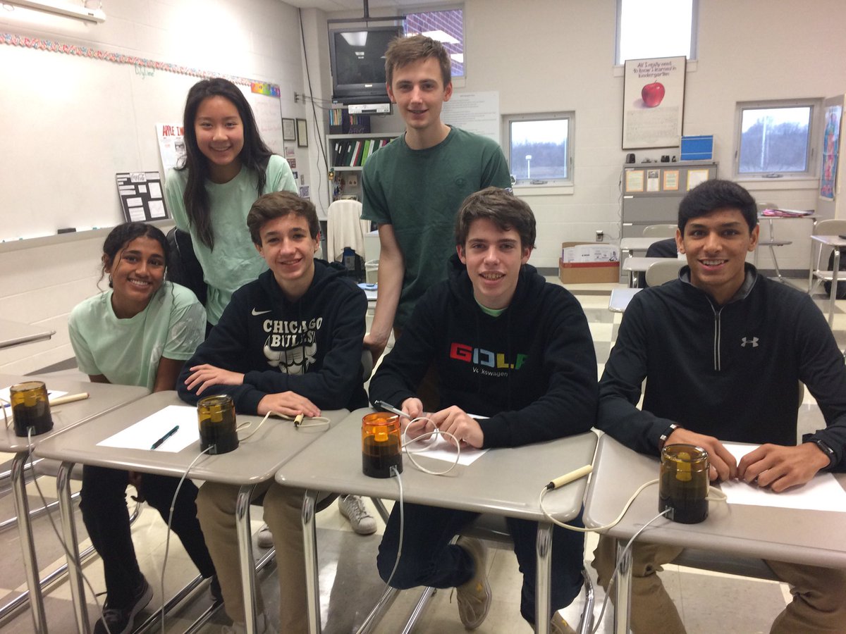 drksmiller's tweet photo. Quiz bowl team getting ready to compete in the Swanton “trash” tournament. Lots of questions about completely useless trivia. #OHfun https://t.co/Y6cpFpNOZB