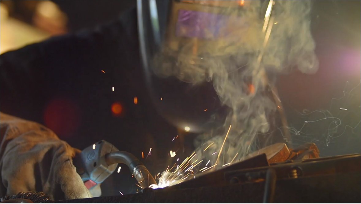 NREL_MechTherm's tweet photo. Hurry! Applications for @ENERGY's Manufacturing Innovator Challenge are due on Dec. 17! #AdditiveManufacturing for #DisasterResponse and #SolidStateLighting #Manufacturing entries are eligible for $16,500 in prizes going to six winners. Apply now: https://t.co/C1dEUDRl0y https://t.co/CnoquvuYmE