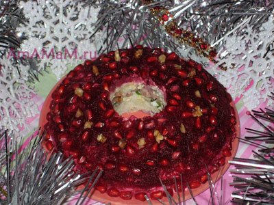 Праздничные #салаты, #рецепты: amamam.ru/prazdnichnye-s… /#праздники #НГ