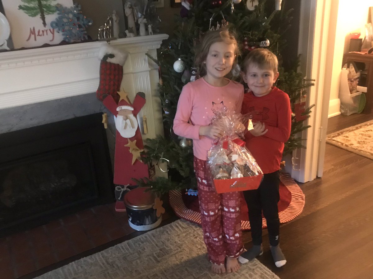 JimByersTravel's tweet photo. Rogers plays Santa! Friends are having a Christmas party so I gave them my first @Rogers 12 Days of Christmas gift; an amazing array of fine chocolate from Chocolats Favoris. The kids were pleased! #HolidaysWithRogers #RogersPartner https://t.co/qdz5TDu0FP