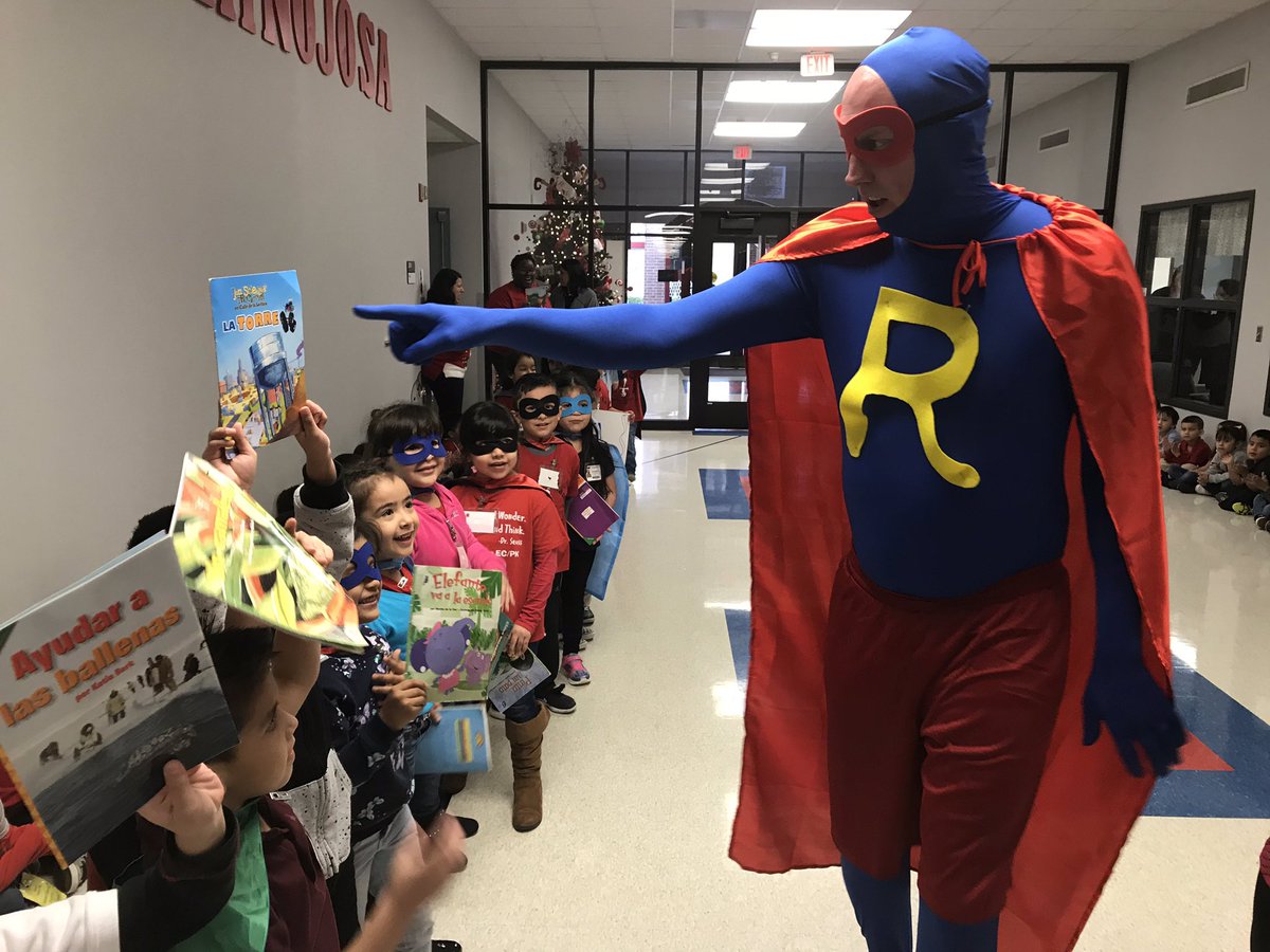 brainardjill's tweet photo. #readerman joined our We Are Readers Parade! @hinojosabears https://t.co/4ExTFt3caa