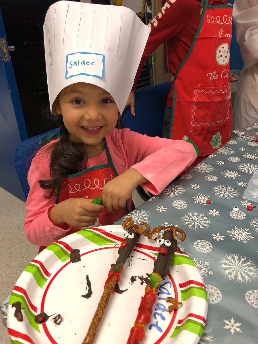 scclbuffs's tweet photo. The Kids Baking Clinic hosted by SC Culinary Arts was a great success! #buffbakers #ServiceOriented #GoBuffs https://t.co/DfMeTBql61