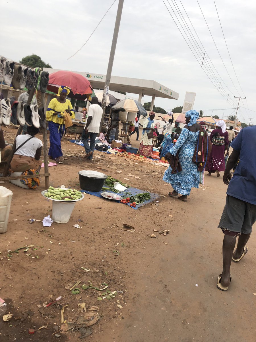 omar_falmod3's tweet photo. Gambia Christmas market🙏🏾 https://t.co/cNNCHSIbyr