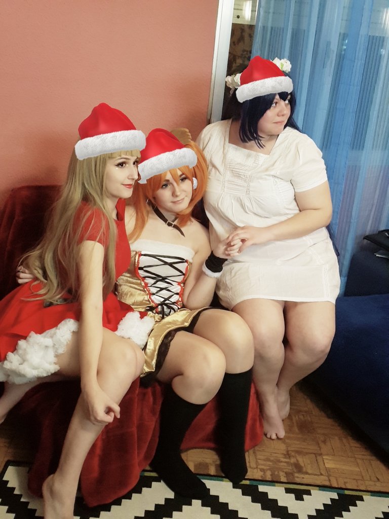 Haciendo algunas fotillos para navidad 9u9
Merry kurismasu!

📸<a href="/ShokiNoEda/">ꜱᴀʀᴀ 🌸</a>
