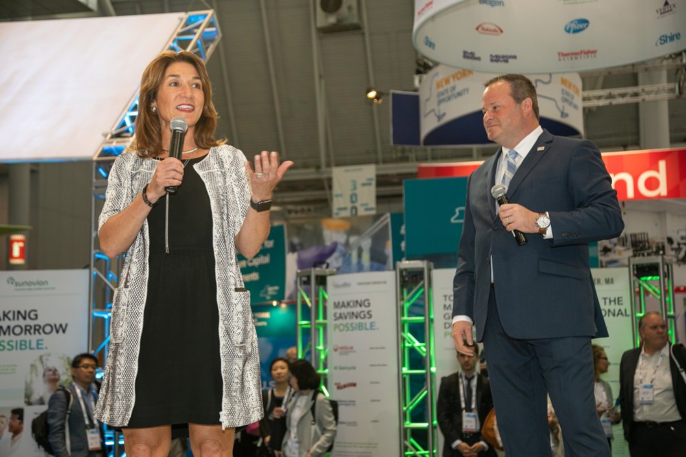MALifeSciences's tweet photo. Looking back at the year that was. For 4 days in June, global #biotech leaders gathered in Boston for #BIO2018.

BIO set a Guinness World Record for “The Largest Business Partnering Event”, hosting 46,916 partnering meetings to develop impactful collaborations. #MLSC18in18 https://t.co/AHlOUpHjd8