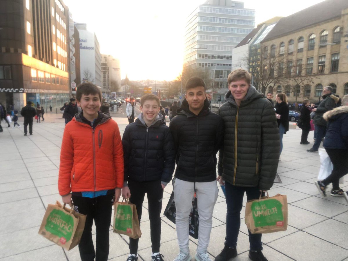 A break from training in Saarbruken, Germany for Ben, Shayan, Sam and Felix. A little bit of Xmas shopping before heading back to the practice hall. <a href="/TableTennisENG/">Table Tennis England</a>