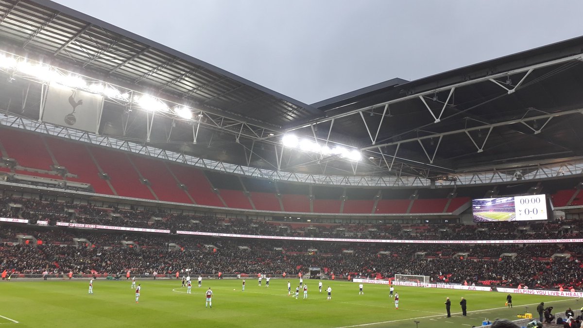 Dotalorapf's tweet photo. Experiencia increíble en Wembley ⚽️, con el @SpursOfficial vs @BurnleyOfficial. Gracias @jesus_perez https://t.co/xE0gL2Gbac