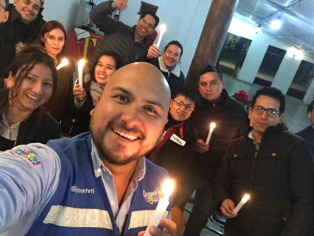 javyconfeti's tweet photo. #CelebrandoTuVida con #ColorShow de #OperacionConfeti para la posada de la empresa #Donaldson en @Aguascalientes Poniendo mi confeti para una mejor planeta más sano y feliz... Gracias! Gracias! Gracias! #AmoLoQueHago #AmoMiVida #ConFeEnTi 🎉🎉🎉
#WhatsApp 818-085-0381 https://t.co/yiJ4IBMbrR