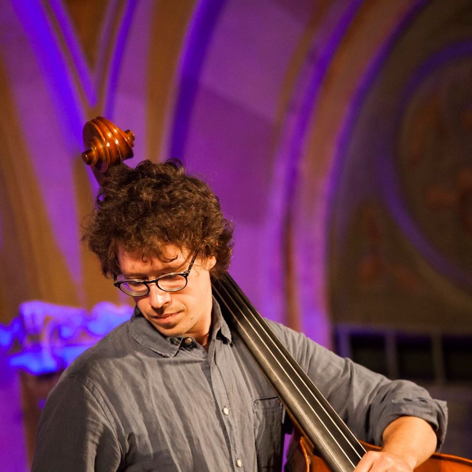 DjangoFestival's tweet photo. Conosciamo meglio i protagonisti del  
✨ Pennabilli Django Festival 2018 VII ed. ✨

 🎵 Fanou Torracinta Trio 🎵

📌 #Pennabilli venerdi 28 dicembre 2018 21.15 
Hotel Il Duca del Montefeltro. 

Per prenotazioni live.ticket: https://t.co/oNRTdalaN5 https://t.co/3WlY6F2mI3 https://t.co/wLBjYbaIDJ
