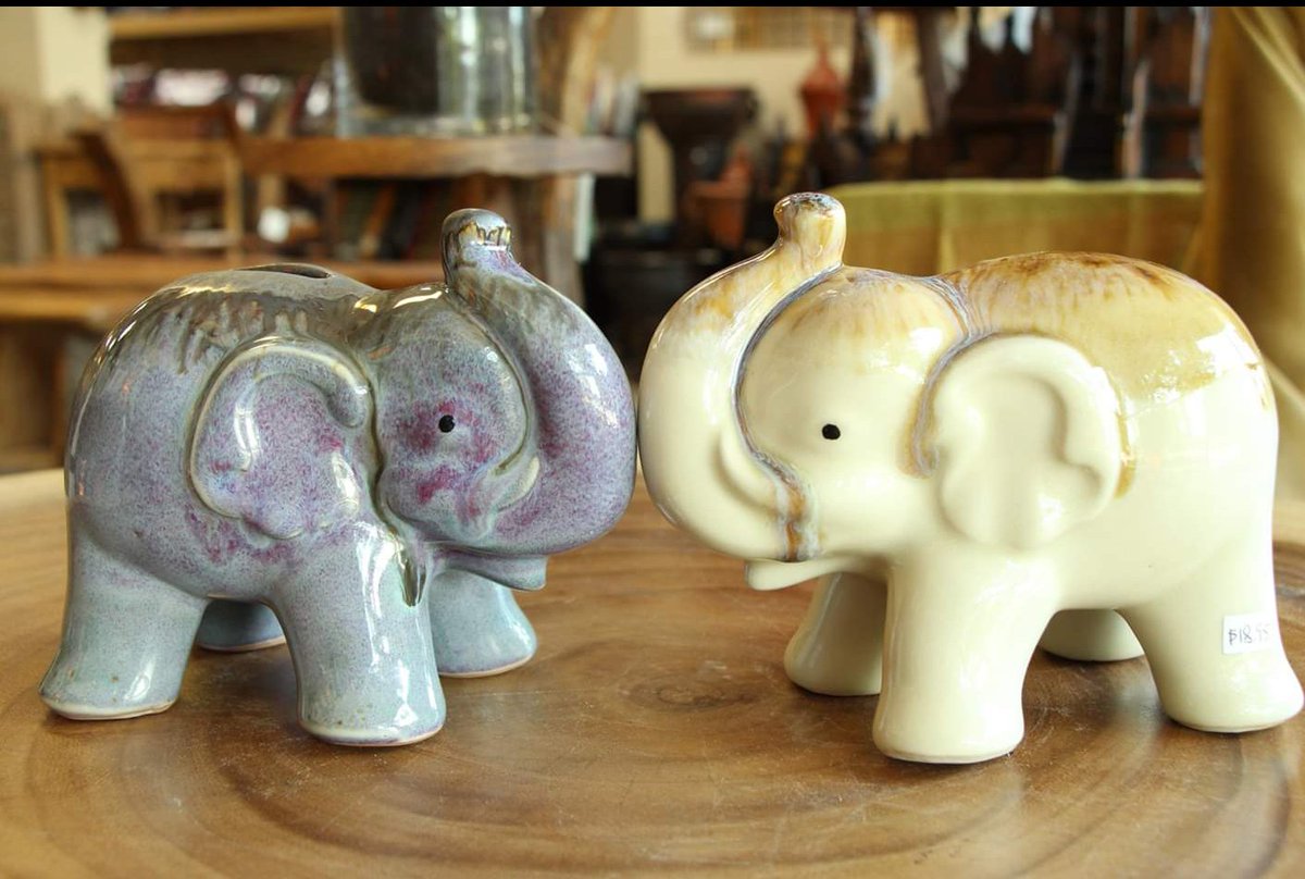 We have a great line of fun, colorful ceramics! All made in Thailand!
Birdhouses, mug, money banks &amp; more!
We've extended our hours even more for Christmas, Mon - Sat, 10-8 &amp; Sun 11-6.🎄
#RedDeer #holidays #holidayshopping  #lacombe #sylvanlak